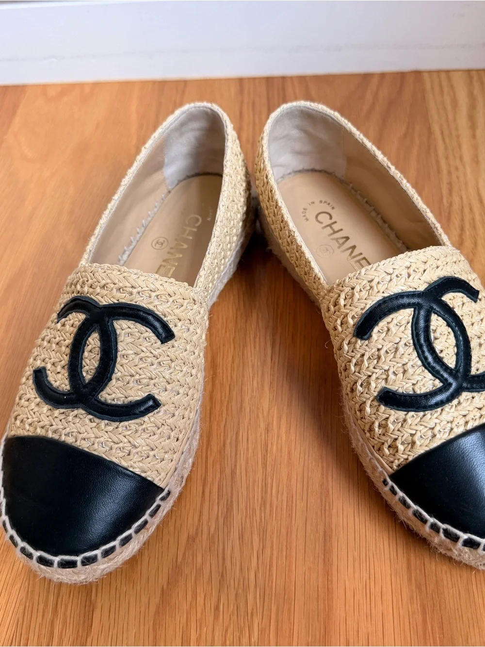 CHANEL 2022 Interlocking CC Logo Espadrilles